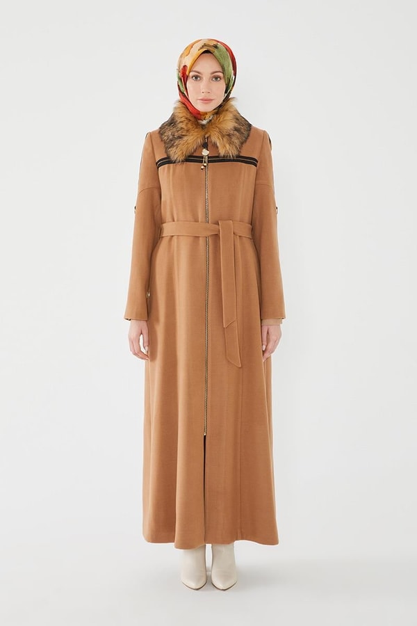 LevidorLevidor Camel Yakası Kürklü Fermuarlı Kaşe Manto