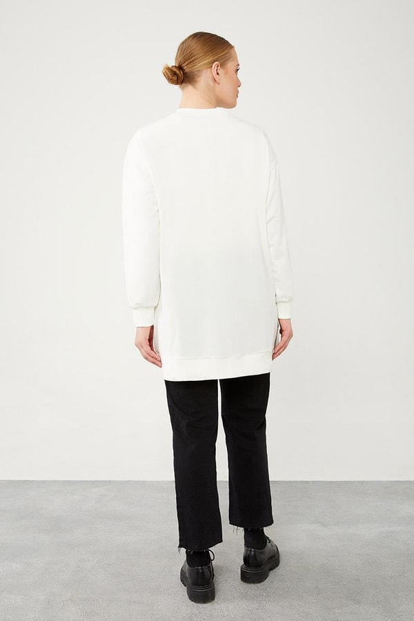 LevidorLevidor Ekru Asimetrik Nakış İşlemeli Sweat