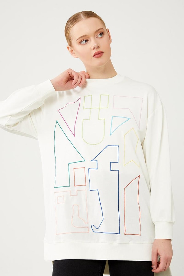 LevidorLevidor Ekru Asimetrik Nakış İşlemeli Sweat