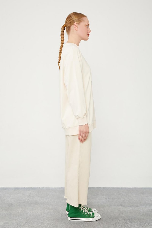 LevidorLevidor Ekru Bisiklet Yaka Taş Baskılı Sweat