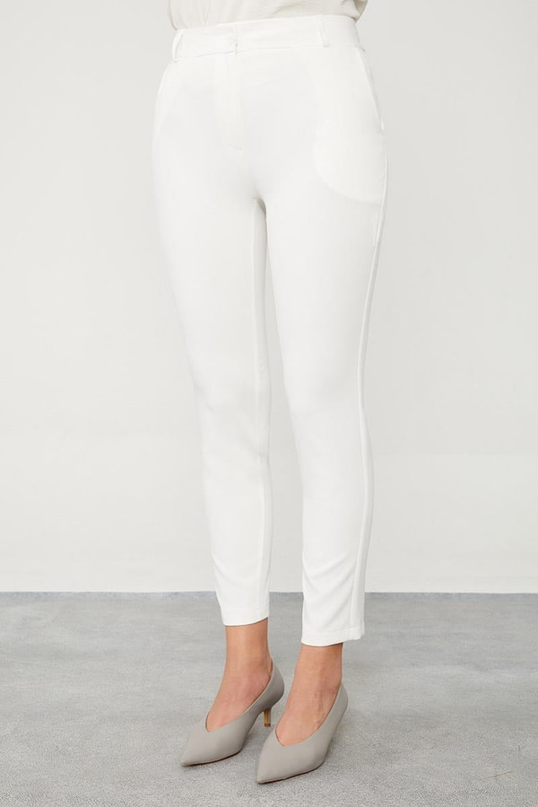 LevidorLevidor Ekru Cep Detatlı Bilek Boy Pantolon