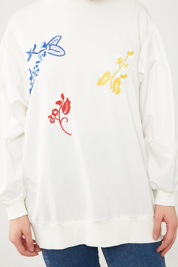 LevidorLevidor Ekru Çiçekli Nakış İşlemeli Sweat
