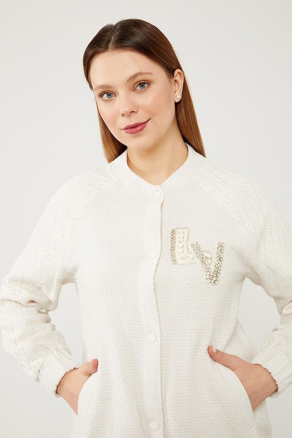 LevidorLevidor Ekru Triko İşlemeli Ceket