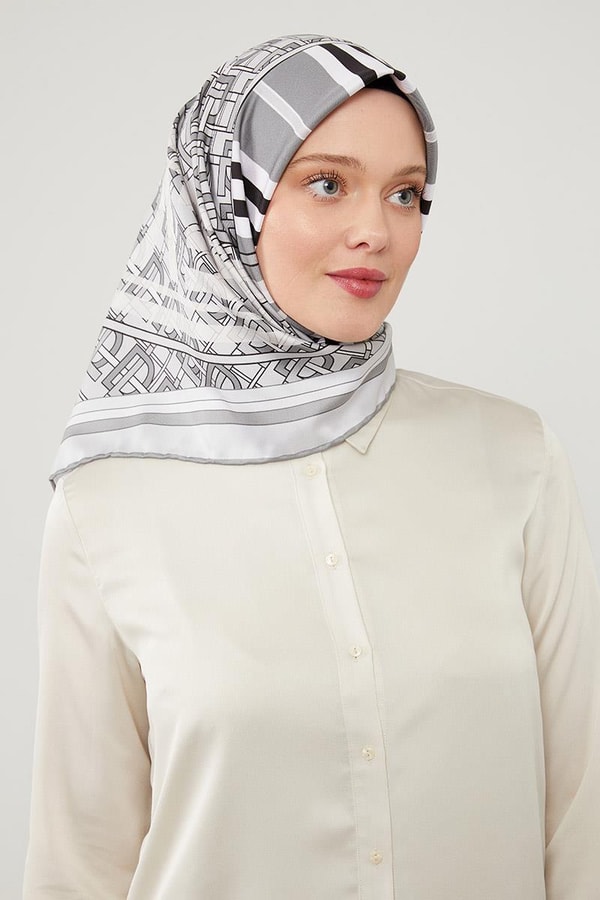 LevidorLevidor Füme Yazı Baskılı Trend Twill Eşarp