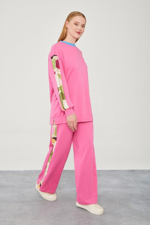 LevidorLevidor Fuşya Geometrik Desenli Spor Takım