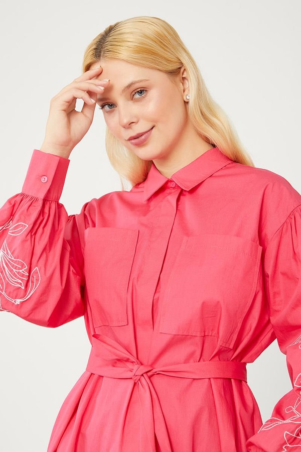 LevidorLevidor Fuşya Nakışlı Belden Bağlamalı Kimono