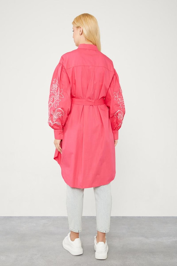 LevidorLevidor Fuşya Nakışlı Belden Bağlamalı Kimono