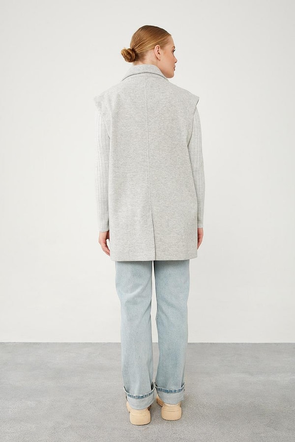 LevidorLevidor Gri Düğme Kapamalı Yelek