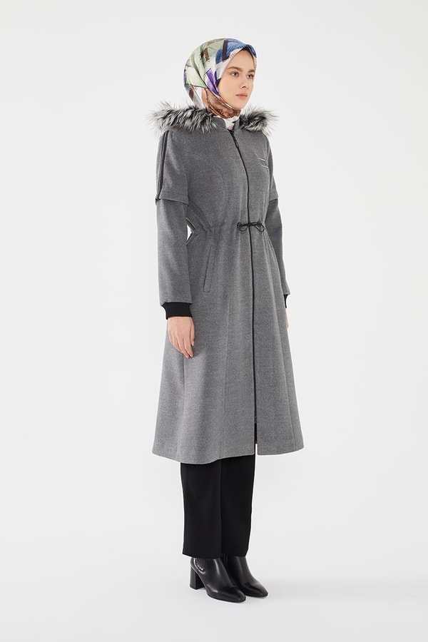 LevidorLevidor Gri Kapşonu Kürklü Kol Ağzı Ribanalı Kaban