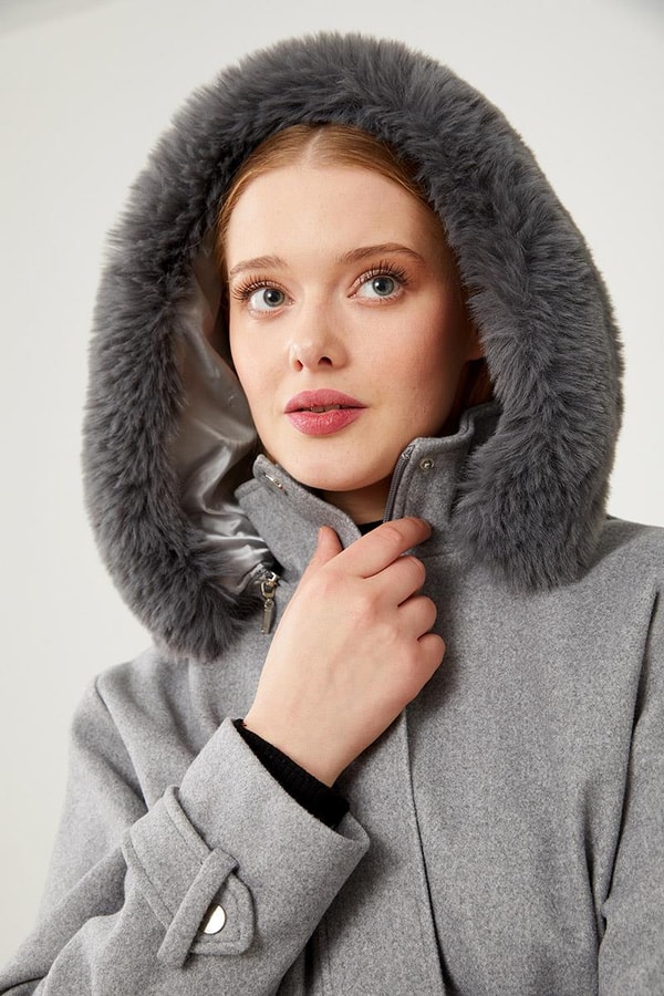 LevidorLevidor Gri Kapüşonlu Belden Büzgü Detaylı Kaşe Kaban