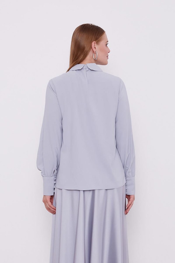 LevidorLevidor Gri Yaka Taş Detaylı Bluz