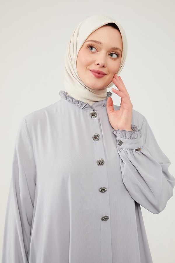 LevidorLevidor Gri Yakası Fırfır Detaylı Ferace