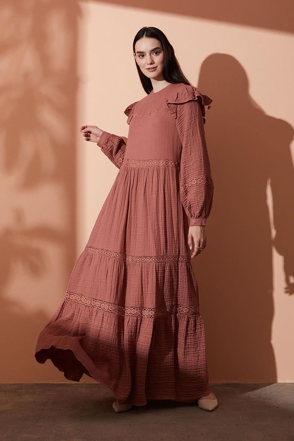 LevidorLevidor Gül Dantelli Elbise