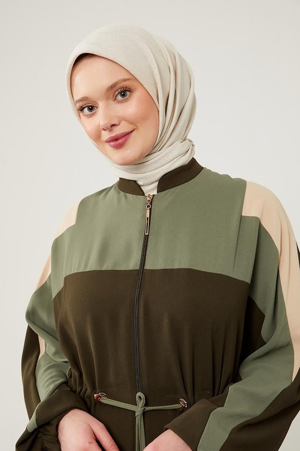 LevidorLevidor Haki Belden Büzgü Detaylı Ferace