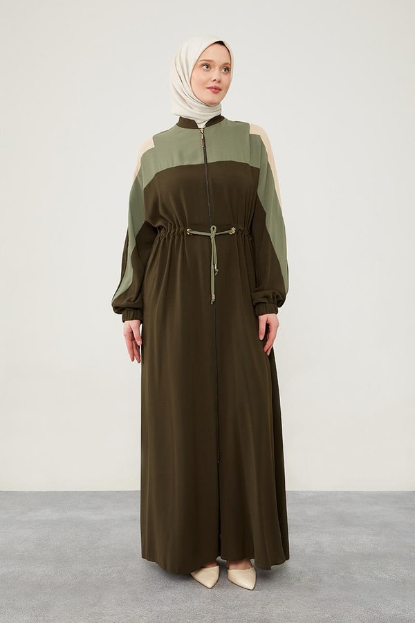 LevidorLevidor Haki Belden Büzgü Detaylı Ferace