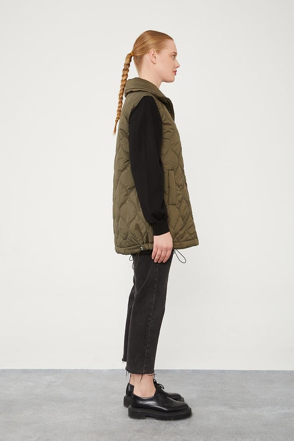 LevidorLevidor Haki Desenli Kapitone Şişme Yelek