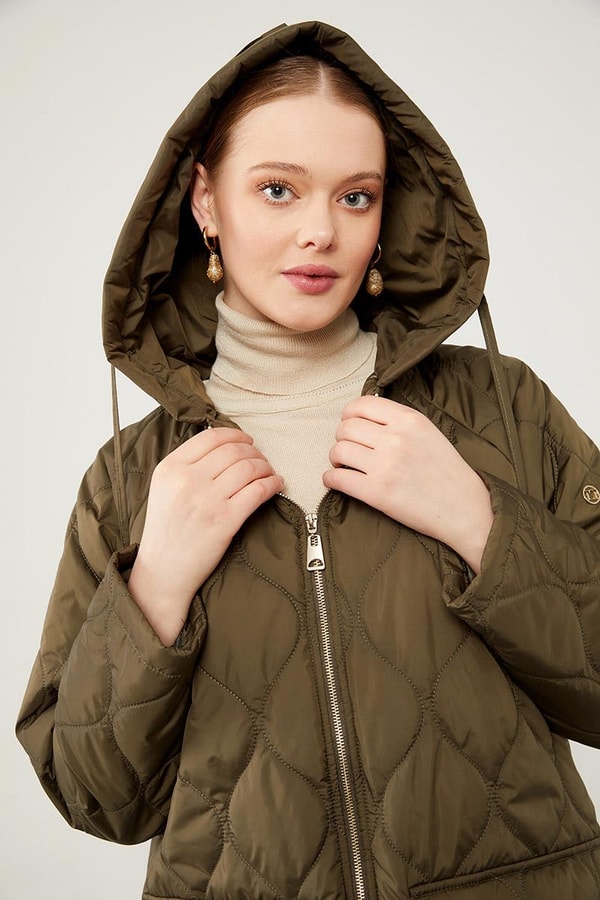 LevidorLevidor Haki Kapüşonlu Kapitone Kısa Mont