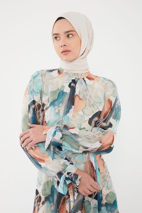 LevidorLevidor Haki Kol ağzı gipeli beli büzgülü desenli şifon elbise