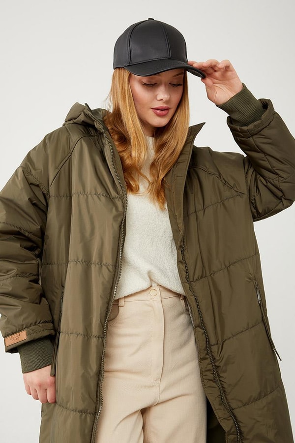 LevidorLevidor Haki Yanları Çıt Çıt Detaylı Kapüşonlu Şişme Mont