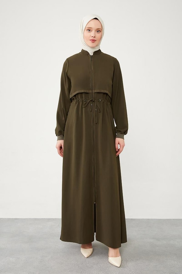 LevidorLevidor Haki Yazı Detaylı Belden Büzgü Detaylı Ferace