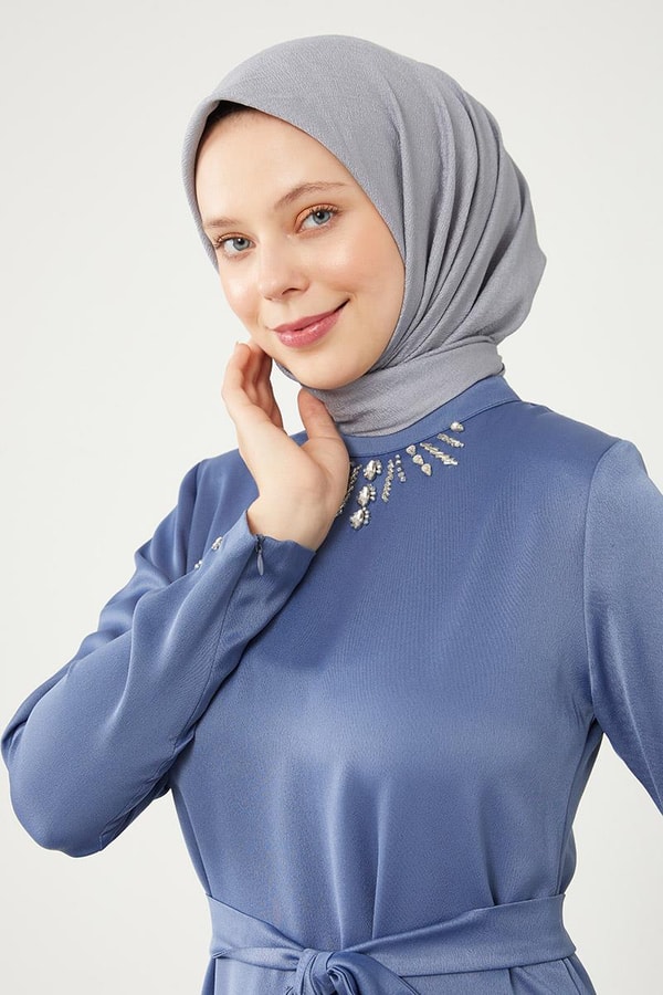 LevidorLevidor İndigo Taş İşleme Detaylı Kuşaklı Elbise