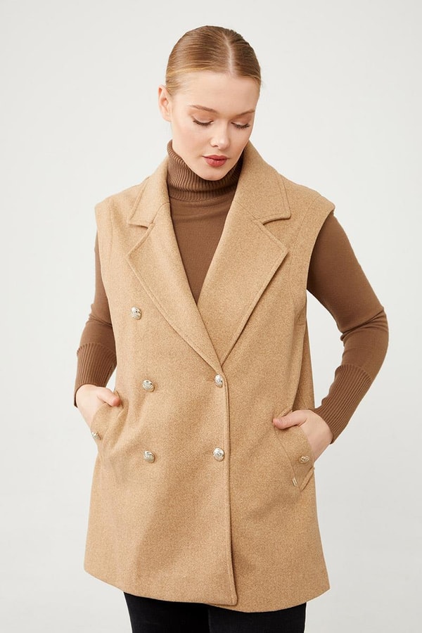 LevidorLevidor K.Bej Düğme Kapamalı Yelek