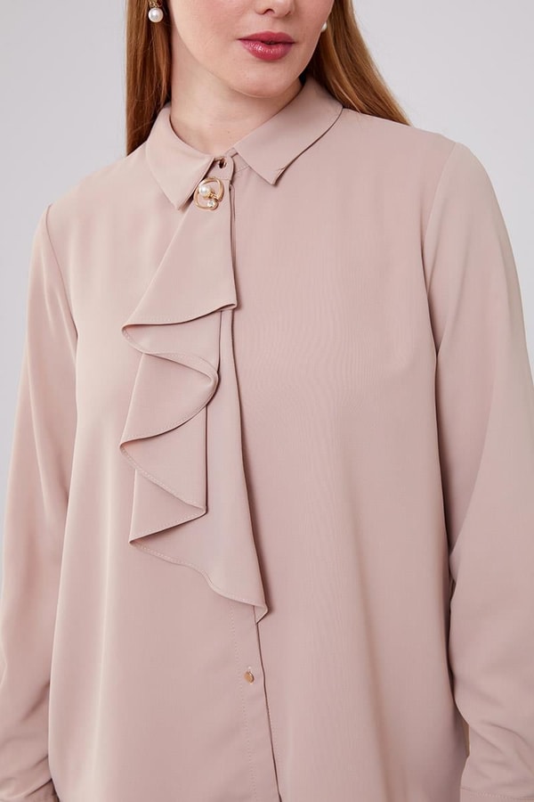 LevidorLevidor K.Bej Yakası Fular Broş Detaylı Bluz