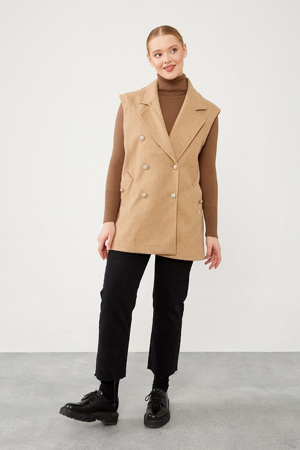LevidorLevidor K.Bej Düğme Kapamalı Yelek