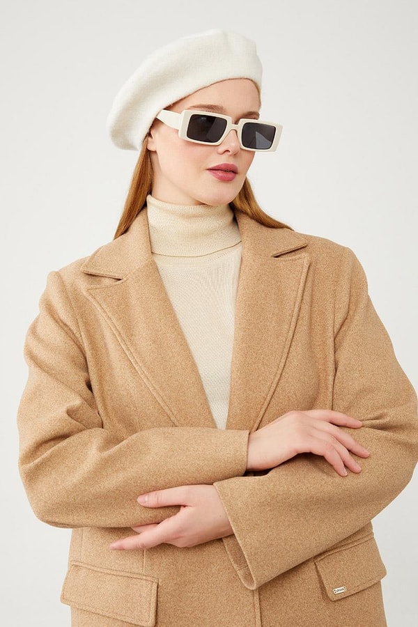 LevidorLevidor K.Bej Uzun Kaşe Kaban