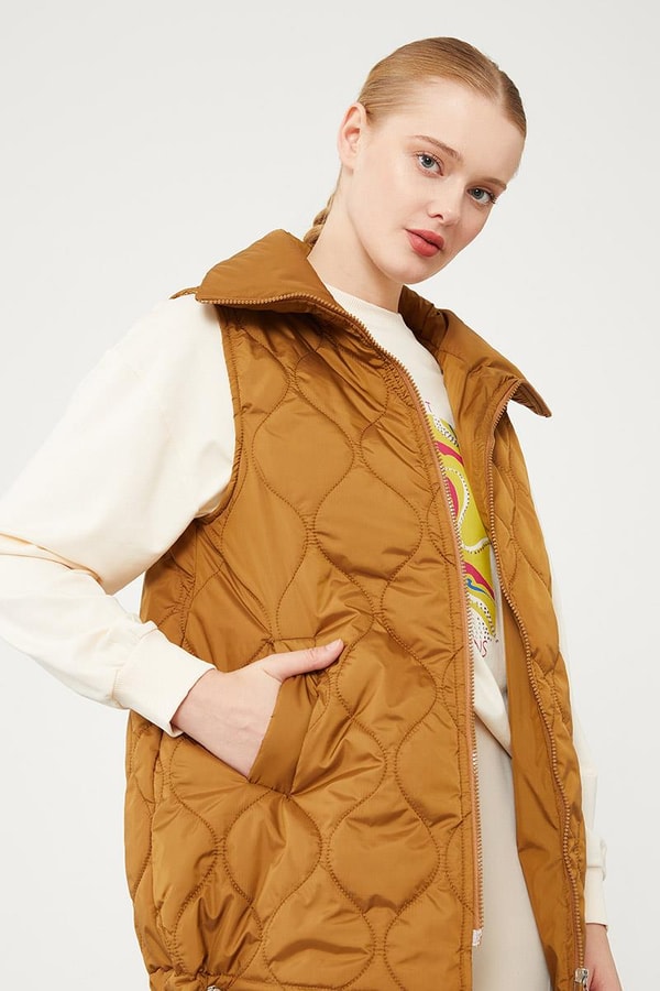 LevidorLevidor Kahve Desenli Kapitone Şişme Yelek