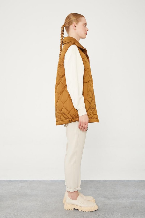 LevidorLevidor Kahve Desenli Kapitone Şişme Yelek