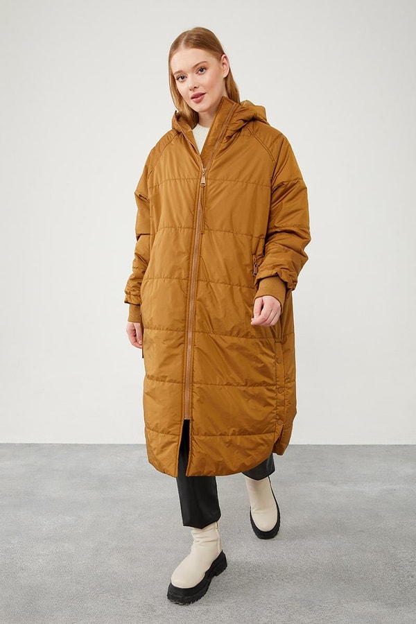 LevidorLevidor Kahve Yanları Çıt Çıt Detaylı Kapüşonlu Şişme Mont
