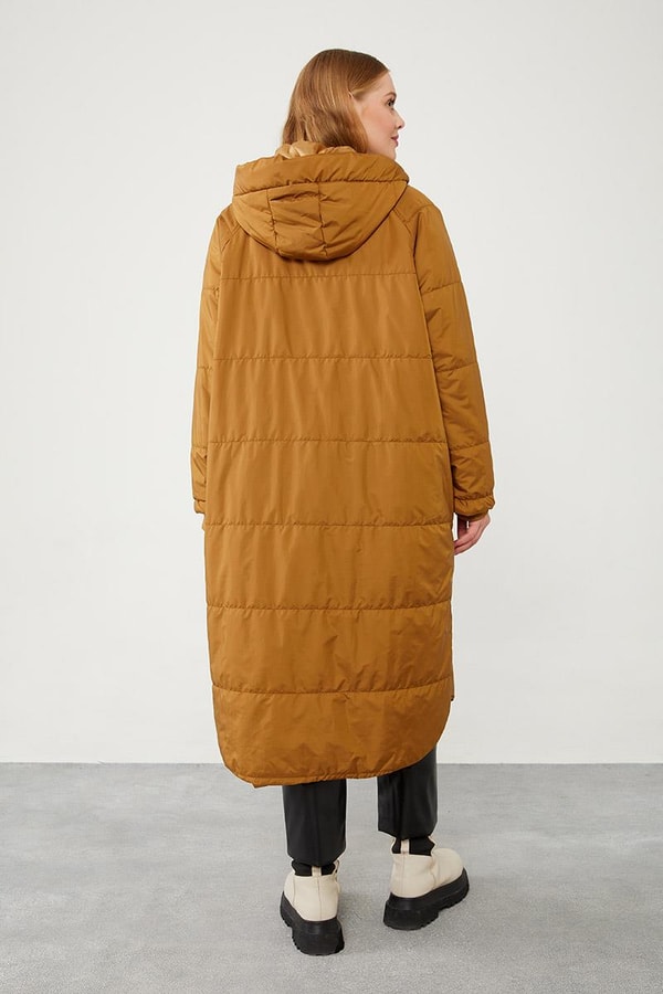 LevidorLevidor Kahve Yanları Çıt Çıt Detaylı Kapüşonlu Şişme Mont