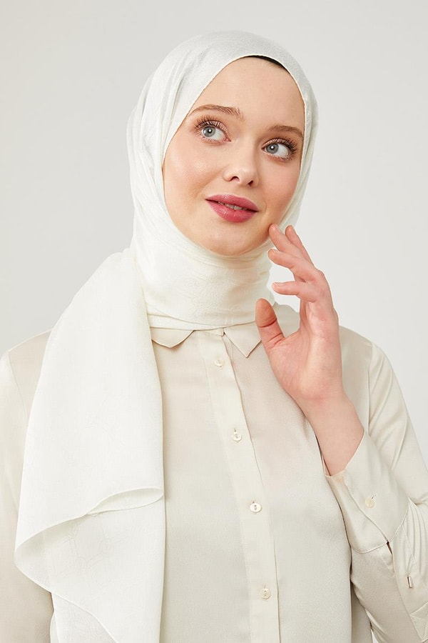 LevidorLevidor Kırık Beyaz Levidor Baskılı Jakarlı Elegance Şal