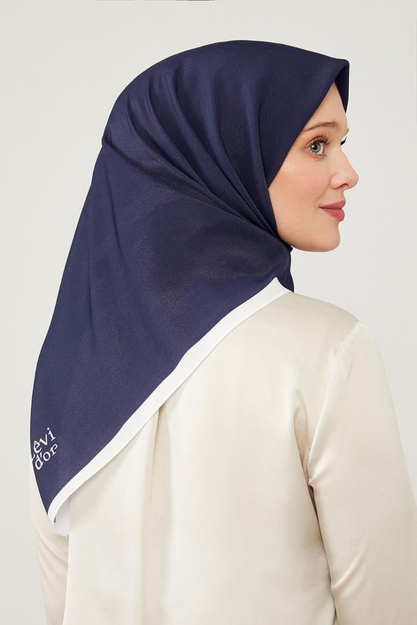 LevidorLevidor Lacivert Biye Renk Geçişli Prag Eşarp