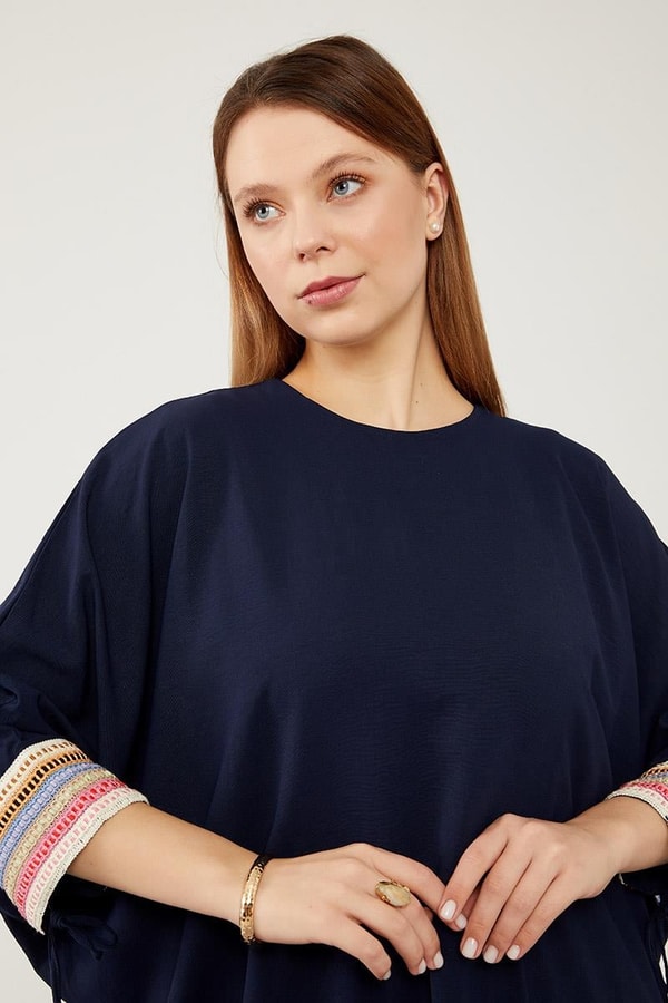 LevidorLevidor Lacivert Dantel Detaylı Tunik