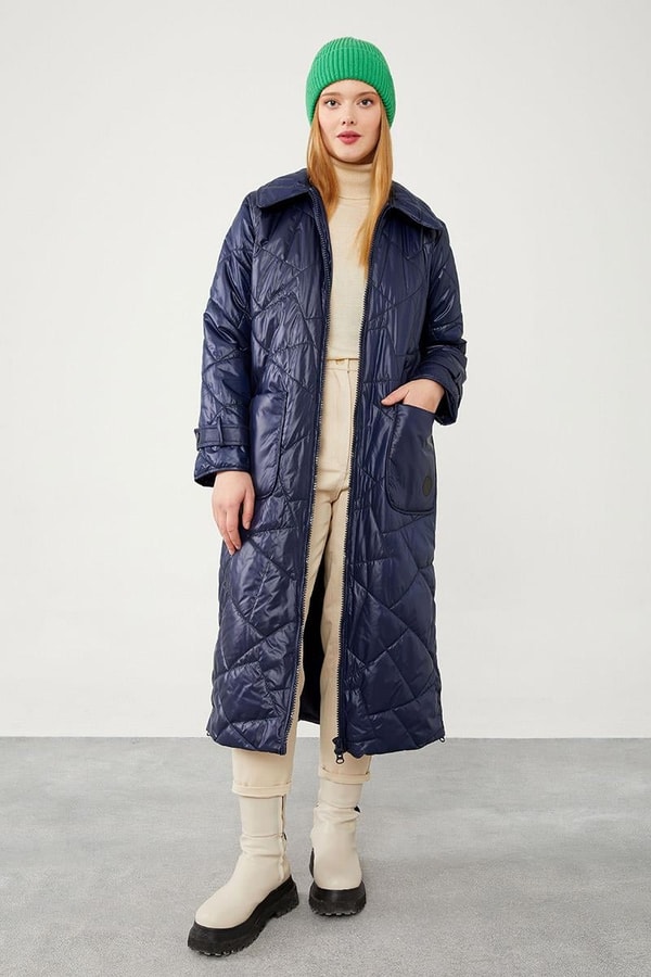 LevidorLevidor Lacivert Geniş Yaka Kapitone Mont