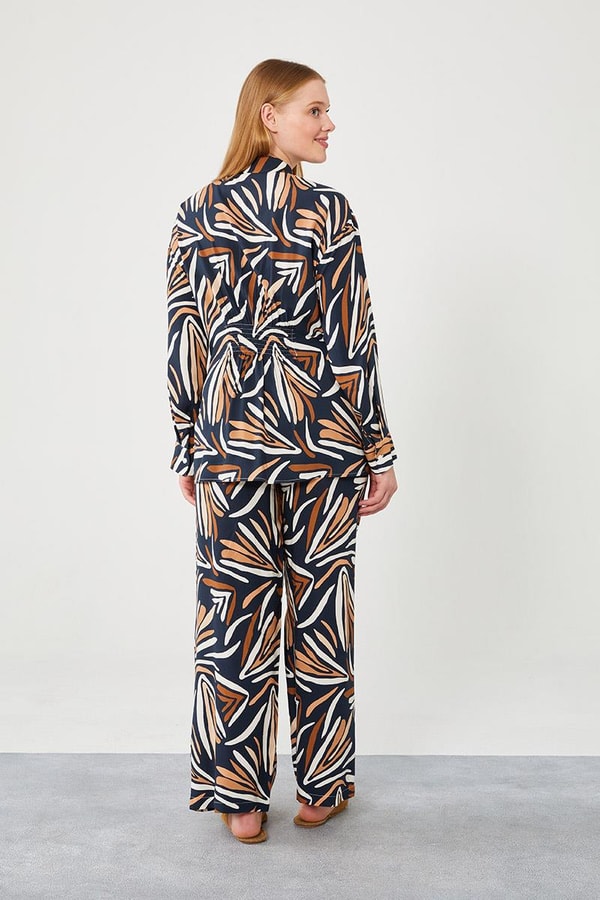 LevidorLevidor Lacivert Gömlek Yaka Belden Bağlamalı Pantolonlu Takım