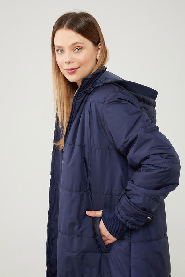 LevidorLevidor Lacivert Kapüşonlu Kapitone Kısa Mont