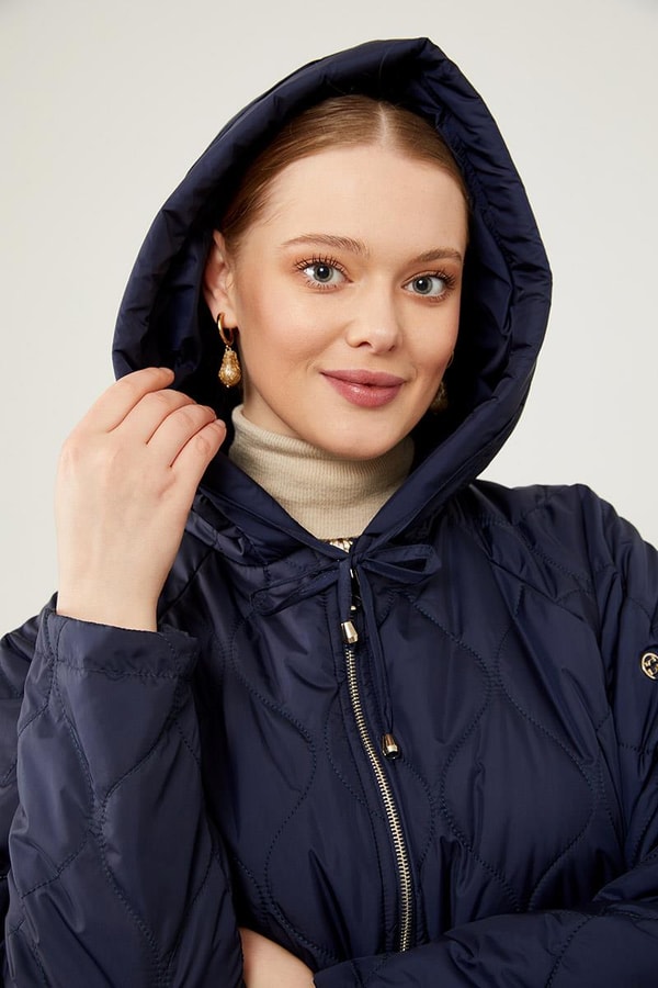 LevidorLevidor Lacivert Kapüşonlu Kapitone Kısa Mont