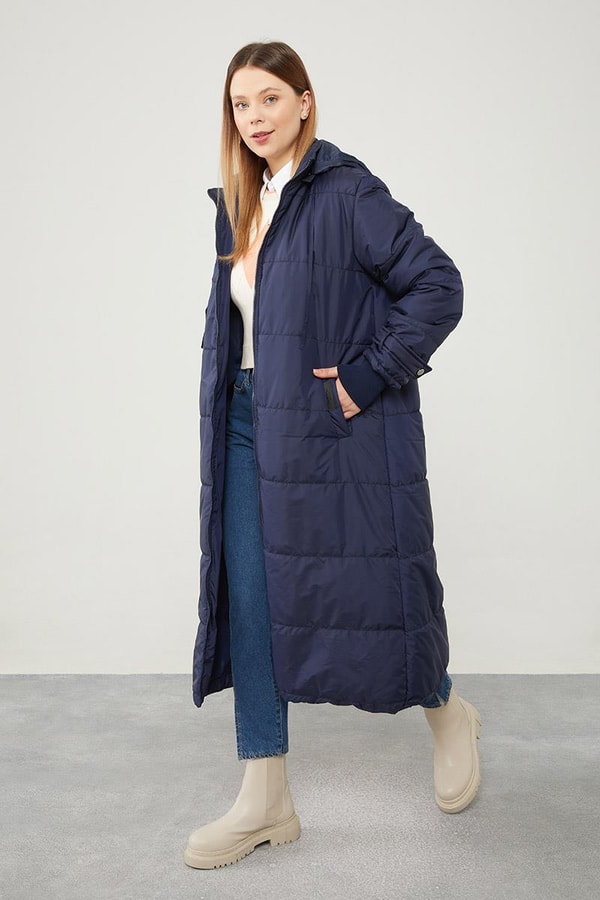 LevidorLevidor Lacivert Kapüşonlu Kapitone Kısa Mont