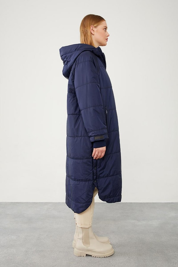 LevidorLevidor Lacivert Yanları Çıt Çıt Detaylı Kapüşonlu Şişme Mont