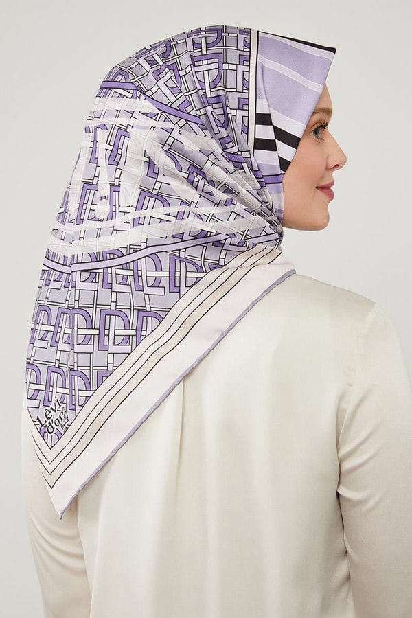 LevidorLevidor Lila Yazı Baskılı Trend Twill Eşarp