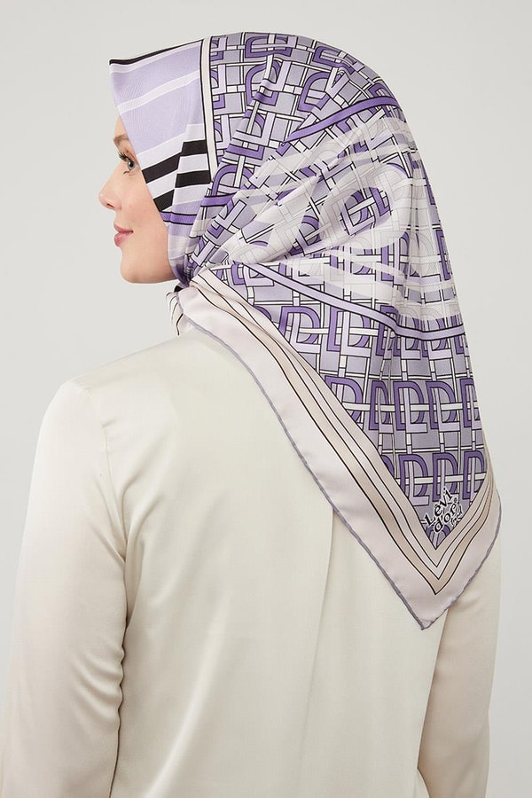 LevidorLevidor Lila Yazı Baskılı Trend Twill Eşarp