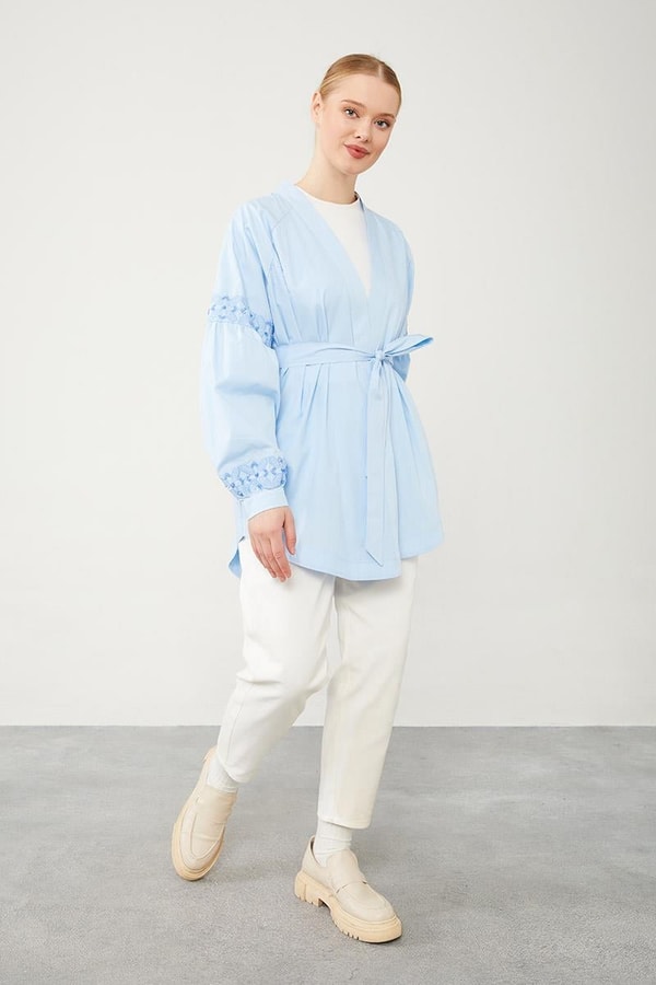 LevidorLevidor Mavi Kolları Nakış Detaylı Kimono