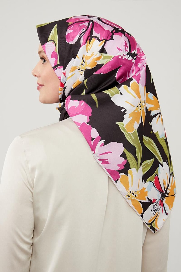 LevidorLevidor Menekşe Açelya Çicek Desenli Trend Twill Eşarp