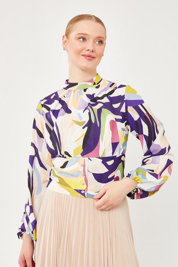 LevidorLevidor Mor Yakası Büzgülü Arkası Gipeli Bluz