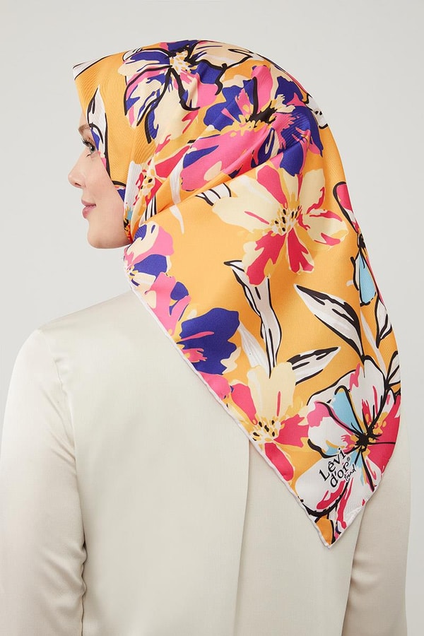 LevidorLevidor Oranj Açelya Çicek Desenli Trend Twill Eşarp