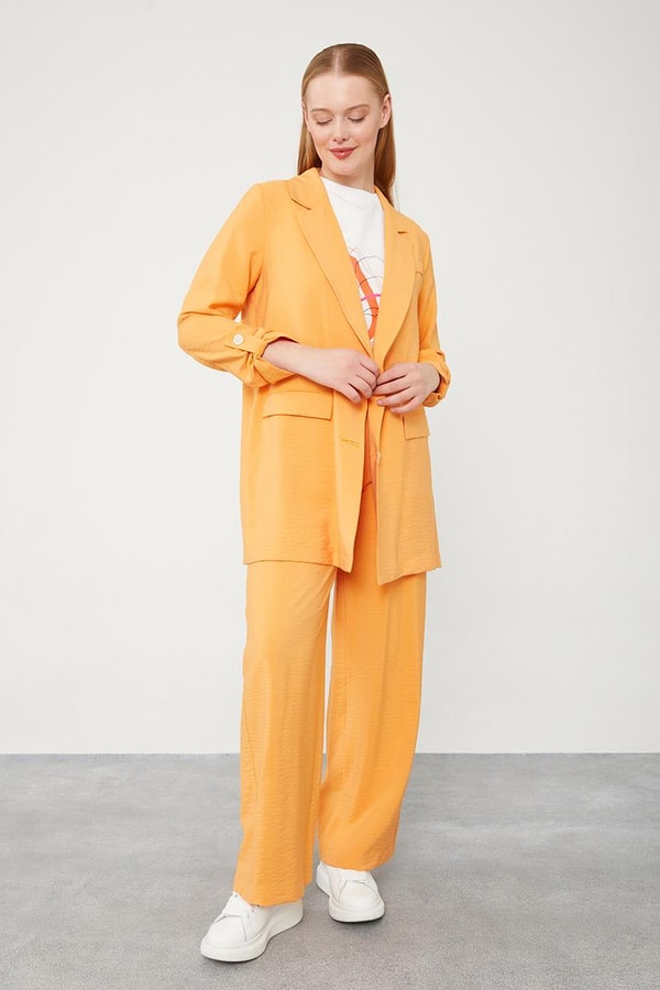 LevidorLevidor Oranj Baskılı İçlikli Geniş Paça Pantolonlu Ceket Takım
