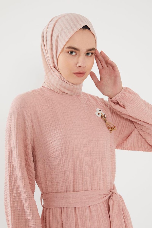 LevidorLevidor Pembe Broşlu Spor Elbise